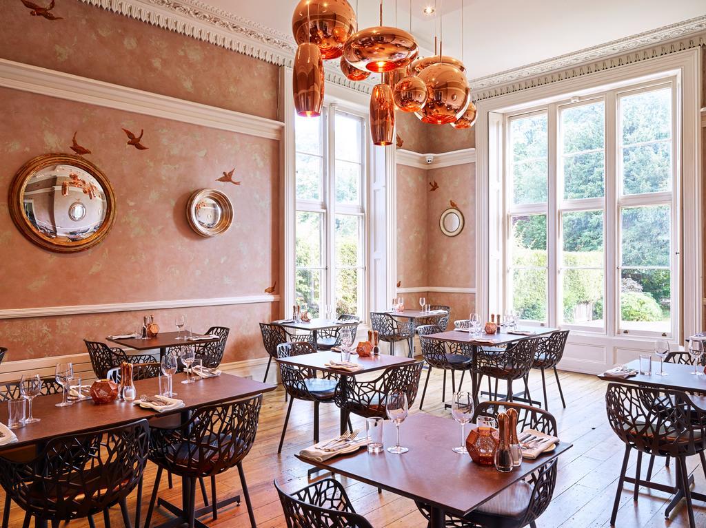 Bed and Breakfast Cotswold Grange Cheltenham Exteriér fotografie The restaurant at The Old parsonage