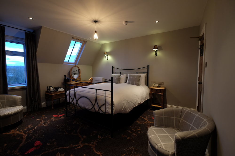 Bed and Breakfast Cotswold Grange Cheltenham Exteriér fotografie A bedroom at the hotel